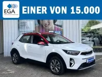 Używany Kia Stonic 101 KM (74 kW) 2022 Biały SUV