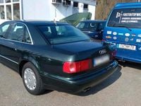 Usata Audi A8 193 CV (141 kW) 1997 Verde Berlina