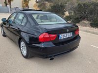 Gebraucht BMW 318 143 PS (105 kW) 2008 Schwarz Limousine