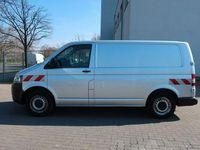 Gebraucht VW T5 140 PS (102 kW) 2014 Silber Van
