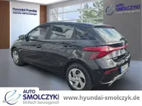 Gebraucht Hyundai i20 Select 101 PS (74 kW) 2025 Schwarz Limousine