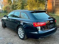 Gebraucht Audi A6 Comfort 177 PS (130 kW) 2012 Blau Kombi
