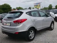 Gebraucht Hyundai ix35 136 PS (100 kW) 2013 Sleek silver SUV