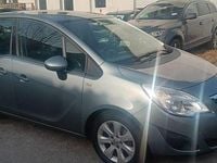 Gebraucht Opel Meriva Edition 101 PS (74 kW) 2010 Silber Van / Kleinbus