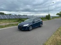 Gebraucht Ford Focus 105 PS (77 kW) 2011 Blau Kombi