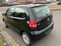 Gebraucht VW Fox 55 PS (40 kW) 2009 Schwarz Kleinwagen