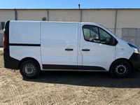 Gebraucht Renault Trafic 95 PS (69 kW) 2017 Weiß Van / Kleinbus
