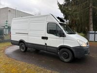Gebraucht Iveco Daily 177 PS (130 kW) 2010 Weiß Van / Kleinbus