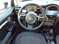 Gebraucht Mini Cooper Essential 136 PS (100 kW) 2022 Schwarz Kleinwagen