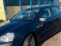 Gebraucht VW Golf V 119 PS (87 kW) 2004 Blau Kleinwagen