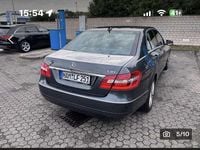 Second-hand Mercedes E250 204 CP (150 kW) 2010 Berlinǎ