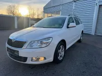 Gebraucht Skoda Octavia Elegance 122 PS (89 kW) 2009 Weiß Kombi