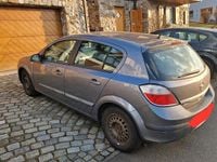 Gebraucht Opel Astra Sport 101 PS (74 kW) 2004 Grau Limousine