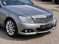 Gebraucht Mercedes C180 156 PS (114 kW) 2011 Silber Limousine