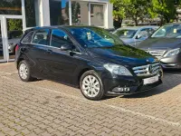 Gebraucht Mercedes B180 122 PS (89 kW) 2013 Schwarz Van / Kleinbus