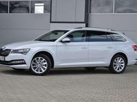 Używany Skoda Superb Style 280 KM (205 kW) 2021 Biały Kombi