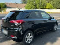Gebraucht Hyundai i20 Trend 84 PS (61 kW) 2017 Schwarz Limousine