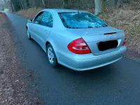 Gebraucht Mercedes E320 Avantgarde 204 PS (150 kW) 2003 Silber Limousine