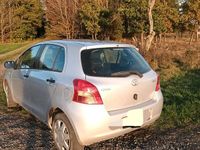Gebraucht Toyota Yaris 87 PS (63 kW) 2007 Silber Kleinwagen