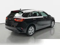 Usata Kia Ceed Comfort 101 CV (74 kW) 2024 Nero Utilitaria