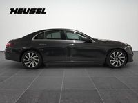 Gebraucht Mercedes E200 Avantgarde 204 PS (150 kW) 2023 Metalliclack graphitgrau Limousine
