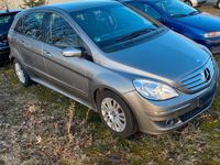 Gebraucht Mercedes B200 140 PS (102 kW) 2008 Grau Van / Kleinbus