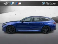 Neu BMW M5 Sport Line 727 PS (534 kW) 2026 Marina bay blau metallic Kombi
