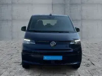 Gebraucht VW T7 150 PS (110 kW) 2024 Blau (starlight blue metallic) Van