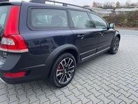 Gebraucht Volvo XC70 Linje Svart 220 PS (161 kW) 2016 Blau Kombi