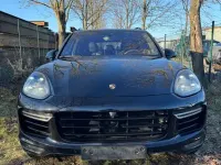 Gebraucht Porsche Cayenne Turbo S 570 PS (419 kW) 2016 Schwarz SUV