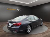 Gebraucht BMW 730 265 PS (194 kW) 2016 Grau Limousine