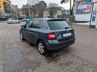 Gebraucht Skoda Fabia Style 90 PS (66 kW) 2015 Grau Limousine