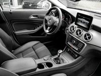 gebraucht Mercedes GLA180 PANO AHK LED NAVI TEMPOMAT SITZHEIZUNG