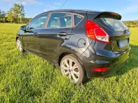 Gebraucht Ford Fiesta 75 PS (55 kW) 2015 Schwarz Kleinwagen