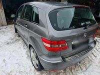 Gebraucht Mercedes B200 136 PS (100 kW) 2010 Grau Van / Kleinbus