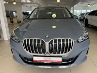 Gebraucht BMW 225 Active Tourer Luxury Line 245 PS (180 kW) 2023 Grau Van / Kleinbus