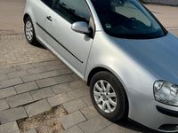 Gebraucht VW Golf V 105 PS (77 kW) 2004 Grau Kleinwagen