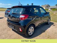 Gebraucht Hyundai i10 67 PS (49 kW) 2022 Schwarz Kleinwagen
