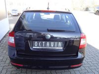 Gebraucht Skoda Octavia Ambition 140 PS (102 kW) 2012 Schwarz Kombi