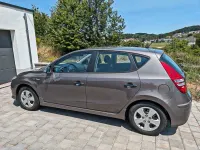 Gebraucht Hyundai i30 Classic 109 PS (80 kW) 2012 Braun Limousine