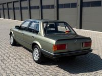 Gebraucht BMW 318 105 PS (77 kW) 1987 Grün Limousine