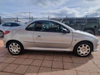 gebraucht Peugeot 206 CC Cabrio / 8-Fach bereift / TÜV: 05.2025 / Klima