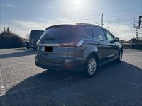 Gebraucht Ford S-MAX S 179 PS (131 kW) 2018 Grau Van / Kleinbus