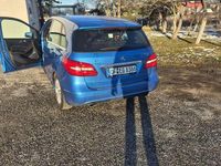 Gebraucht Mercedes B180 122 PS (89 kW) 2013 Van / Kleinbus