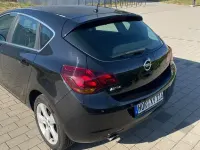 Gebraucht Opel Astra Edition 140 PS (102 kW) 2010 Schwarz Limousine