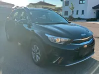 Gebraucht Kia Stonic 101 PS (74 kW) 2024 Schwarz SUV