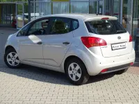 Gebraucht Kia Venga 90 PS (66 kW) 2010 Champagnersilber met. Kleinwagen