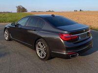Gebraucht BMW 730 265 PS (194 kW) 2018 Grau Limousine