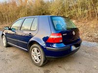 Gebraucht VW Golf IV 101 PS (74 kW) 2002 Blau Kleinwagen