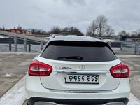 Gebraucht Mercedes GLA200 136 PS (100 kW) 2017 Weiß SUV